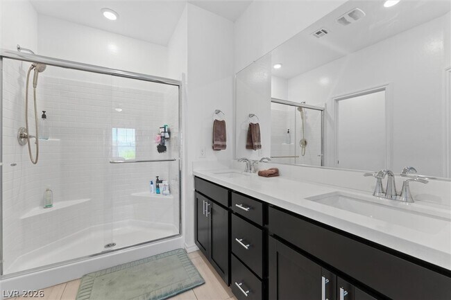 Building Photo - 237 Callen Falls Ave