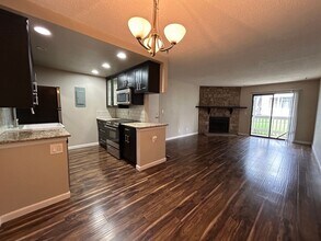 Building Photo - **Leasing Special** Newly renovated 1 Bed/1 Bath Condo near Lowry/Cherry Creek