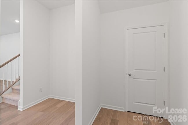 Building Photo - 302 Silver Fleet Dr