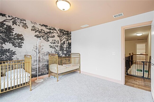 Building Photo - 5394 Pebblebrook Ln SE