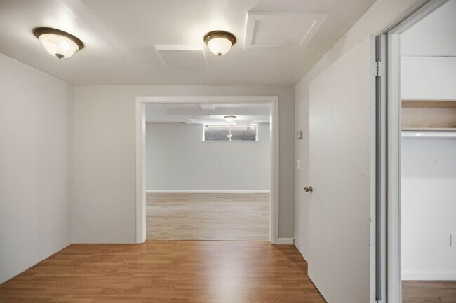 Building Photo - Spacious 4 Bed 2.5 Bath Home with Panoramic Views in Magnolia