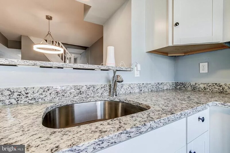 Building Photo - 1132 Nanticoke St