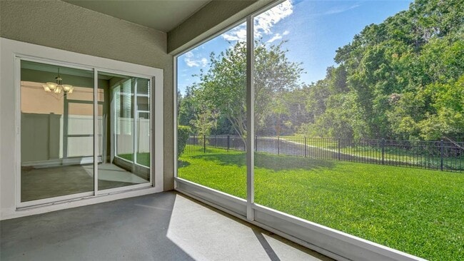 Building Photo - 1695 Ludington Ave