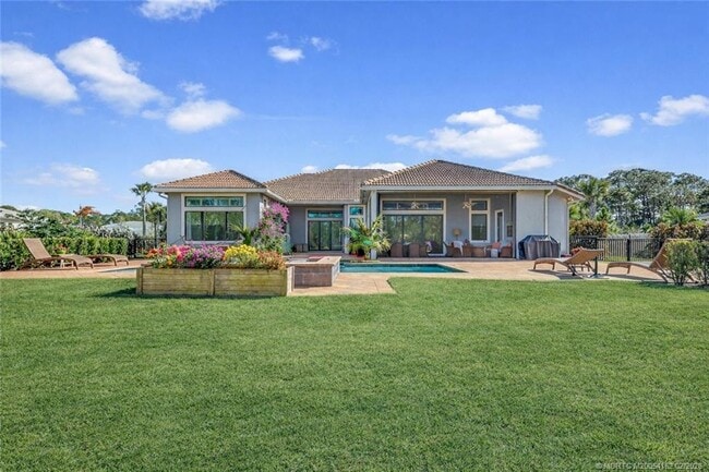 Building Photo - 5407 SW Pomegranate Way