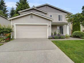 Building Photo - Bright and Sunny Two Story Monroe Three Be...