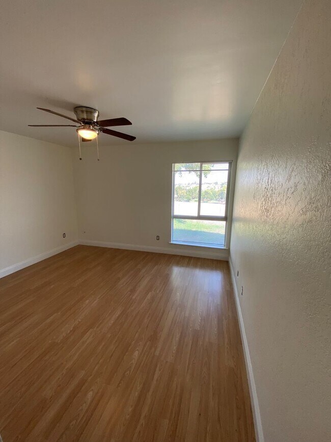 Building Photo - 17130 Advantage Pointe Ct