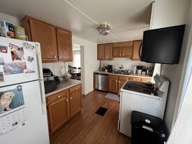 Building Photo - 107 S Harrison Rd