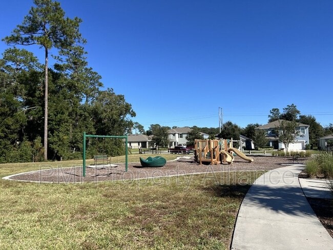 Building Photo - 617 Autumn Breeze St