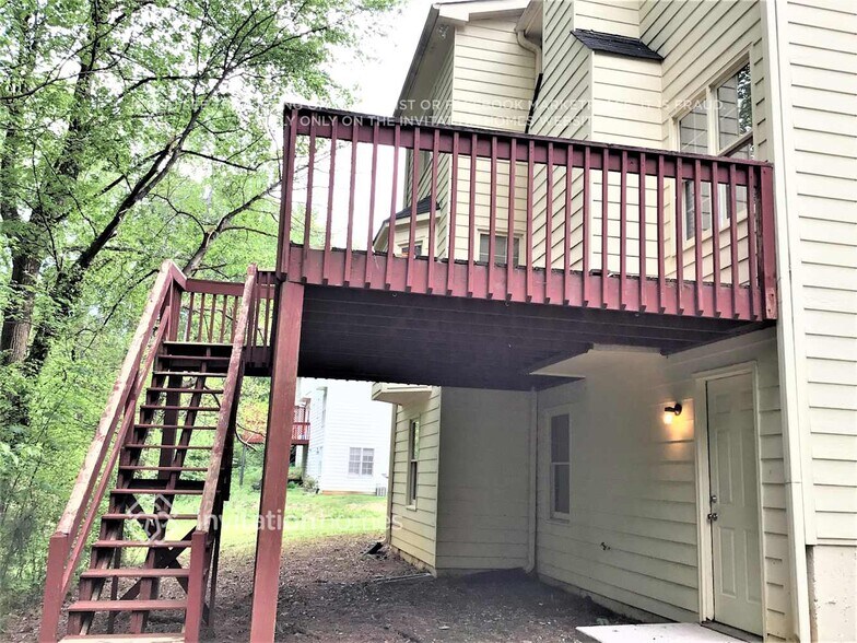 Building Photo - 1445 Gabriel Dr