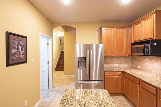 Building Photo - 305 Arrowhead Trail