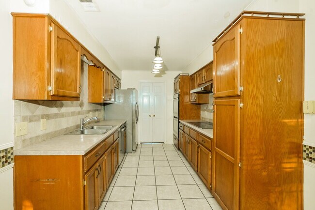 Building Photo - 953 Lycomedes Cove