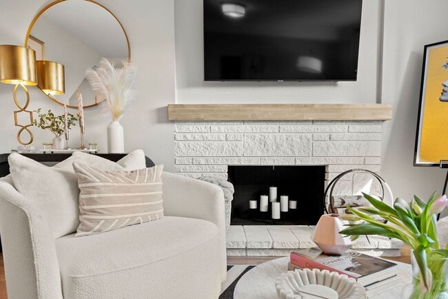 Building Photo - Savvy 1B/1B Unit B I Near Gonzaga/WSU/EWU & 5 Hospitals I Pet Friendly (Furnished)