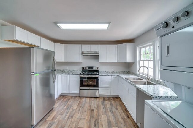 Building Photo - 316 N High St