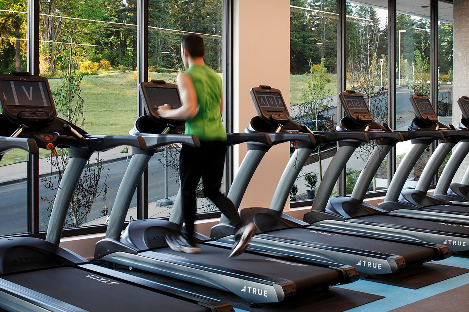 Building Photo - 15301 NE Turing St