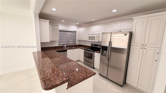 Building Photo - 36 Chestnut Cir
