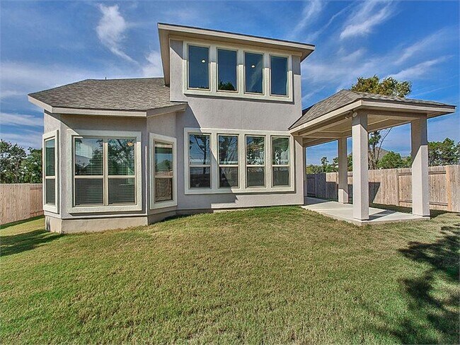 Building Photo - 15601 Cabrillo Way