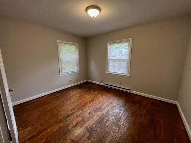 Building Photo - 1004 Idlewood Dr