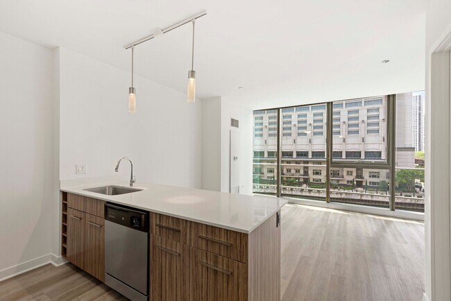 Building Photo - 337 W Wolf Point Plaza