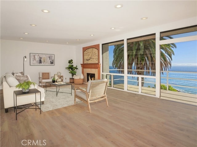 Building Photo - 2105 W Paseo Del Mar