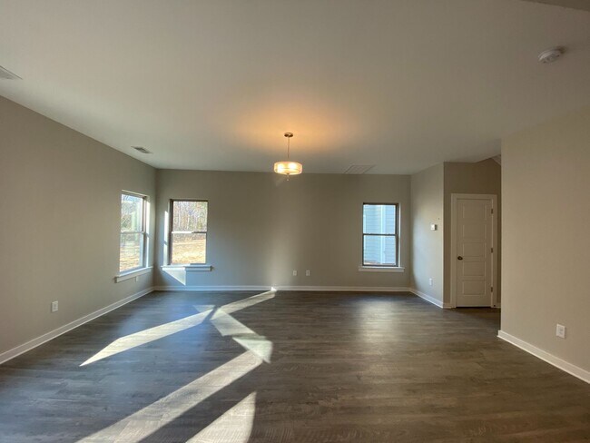 Building Photo - Home for Rent in Pinson, AL!!!! Available to View!