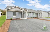 Building Photo - 127 Lyman Lodge Rd