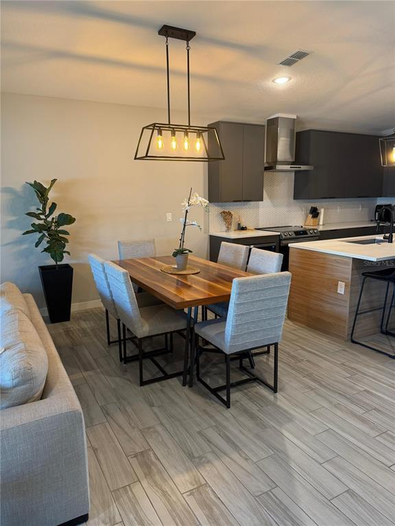 Building Photo - 2023 White Ave