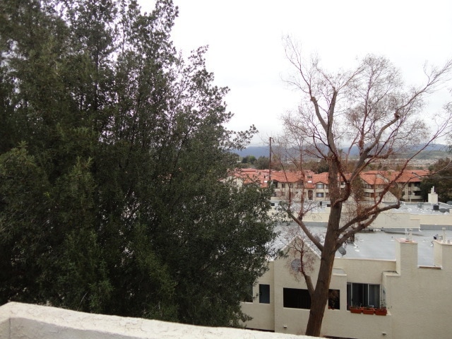 Building Photo - EDA1