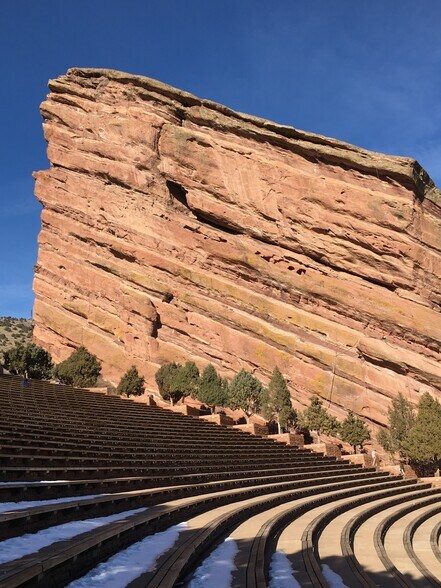 Building Photo - 1833 N Williams St