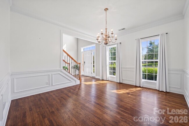 Building Photo - 415 Fischer Rd