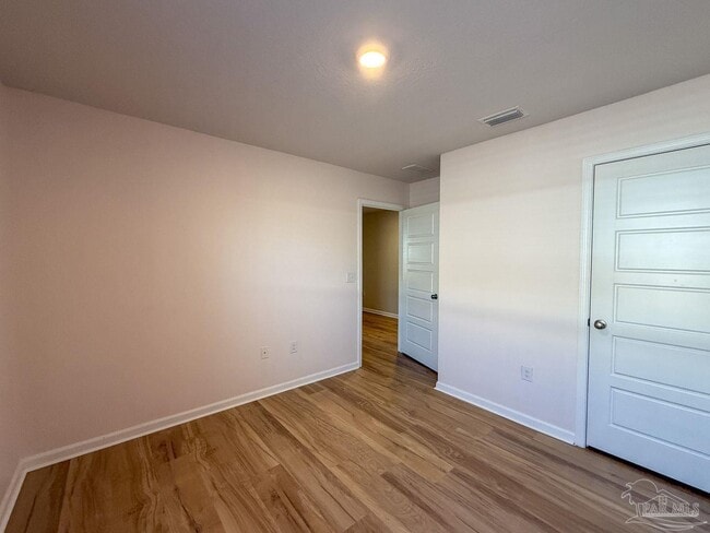 Building Photo - 9639 Angel Oak Dr