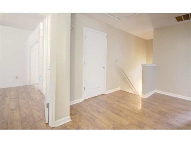 Building Photo - 33 Alston Ln SW
