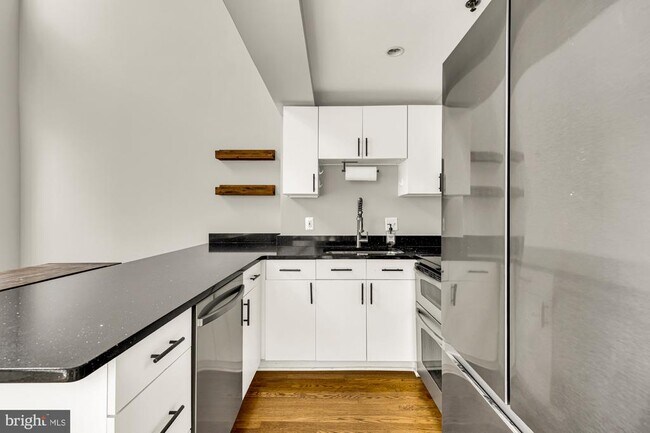 Building Photo - 1437 Rhode Island Ave NW