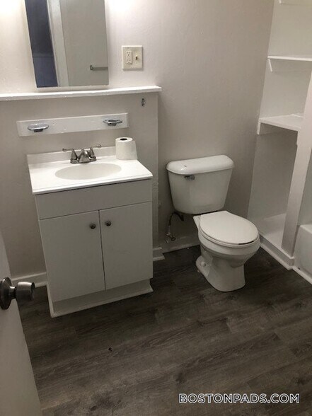 Building Photo - 52 Blue Hill Ave