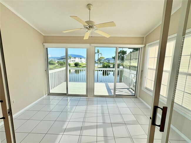 Building Photo - 1011 Pelican Ct