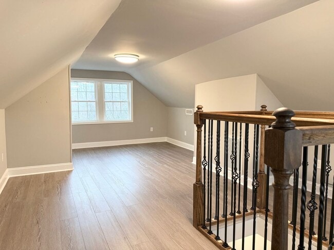 Building Photo - Renovated 2BR Home Minutes from Downtown Hickory – Washer & Dryer Included!