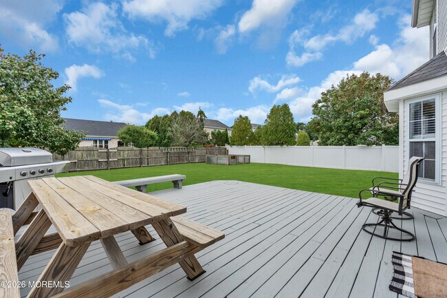 Building Photo - 356 Leeward Rd