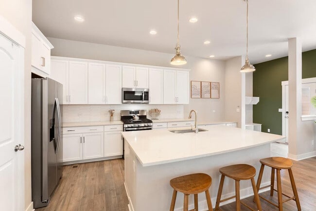 Building Photo - 9912 E 61st Ave