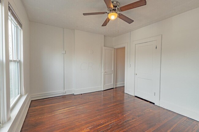 Building Photo - 2463 Findley Ave