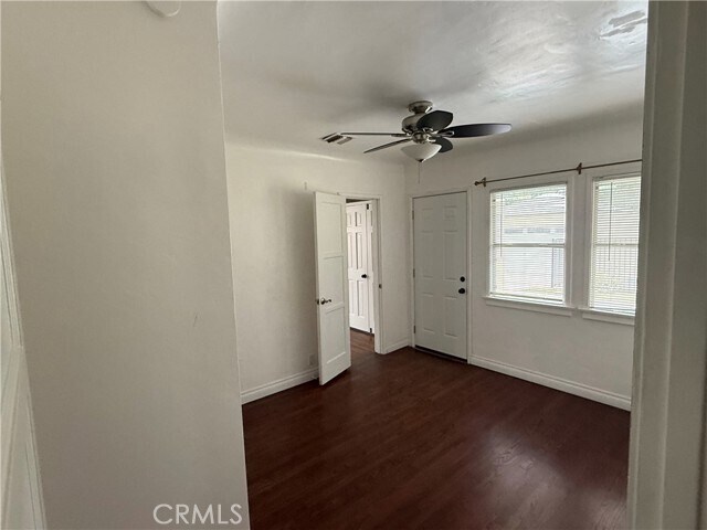 Building Photo - 527 S Orchard Dr