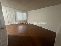 Building Photo - 607 E McKinley Ave