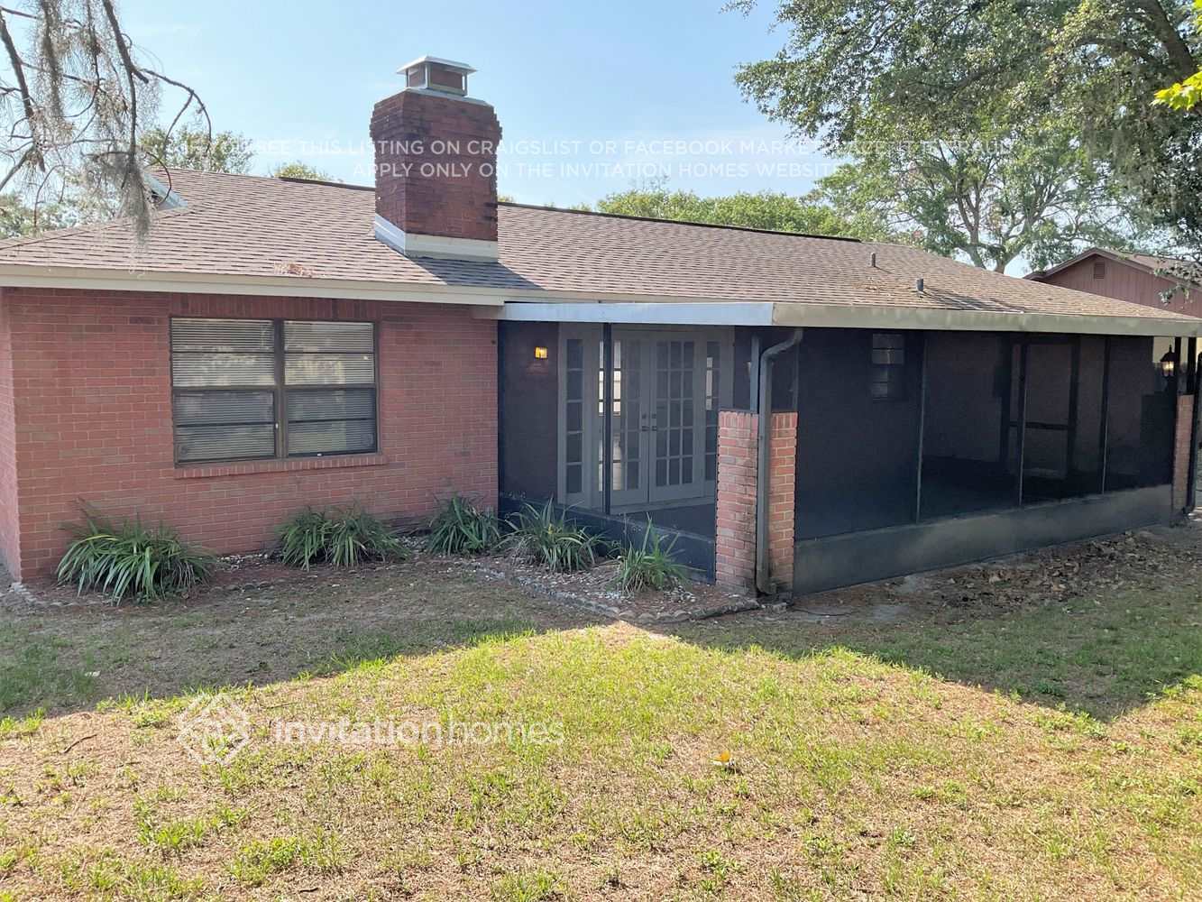 Building Photo - 810 Sandalwood Dr