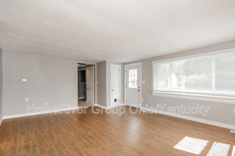 Building Photo - 2238 Cosmos Dr