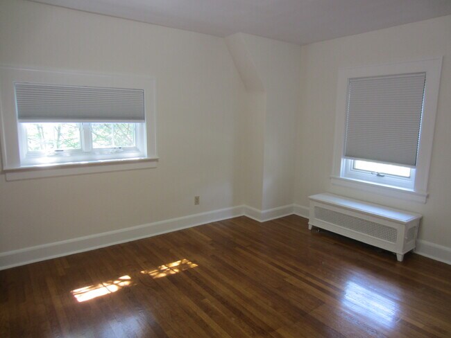 Building Photo - 110 Morningside Rd