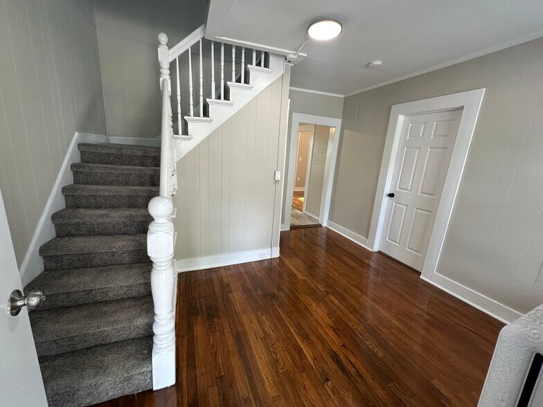 Hallway - 49 Freeman Ave
