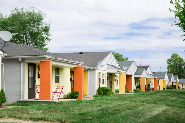 Building Photo - Drake Street Garden Homes