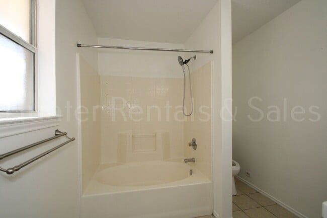 Building Photo - Beautiful 3-Bedroom Home with Enclosed Patio, Pergola Deck & Modern Upgrades