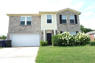 Building Photo - Move-In Special!