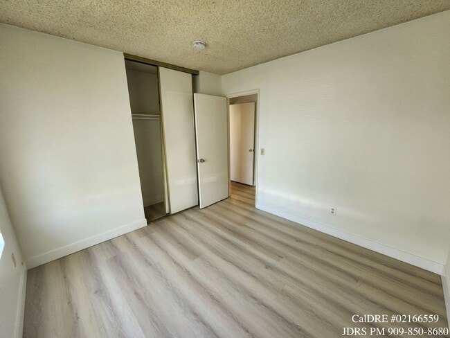 Building Photo - Rancho Cucamonga 2 Bedroom Condo