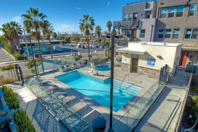 Building Photo - Downtown Oceanside Condo with pool and roo...
