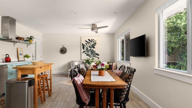 Building Photo - 1208 Enfield Rd